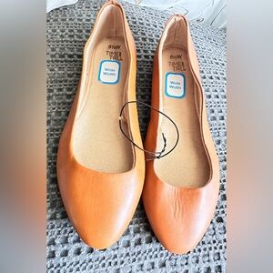 Time and Tru comfort Flats. Size 7W, Camel color, New